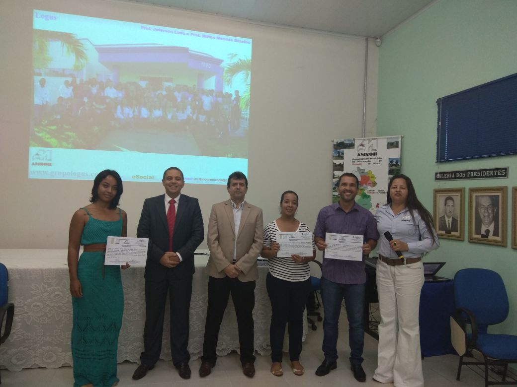Servidoras da Câmara Municipal de Riachinho fazem curso de qualificação sobre o eSocial em Paracatu-MG